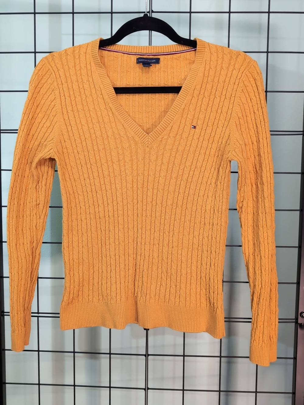 Tommy Hilfiger Women’s Cable Knit V-Neck Sweater Size M Mustard Yellow Cotton